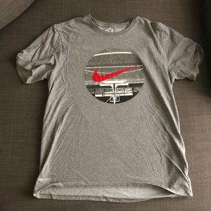 Nike tee shirt